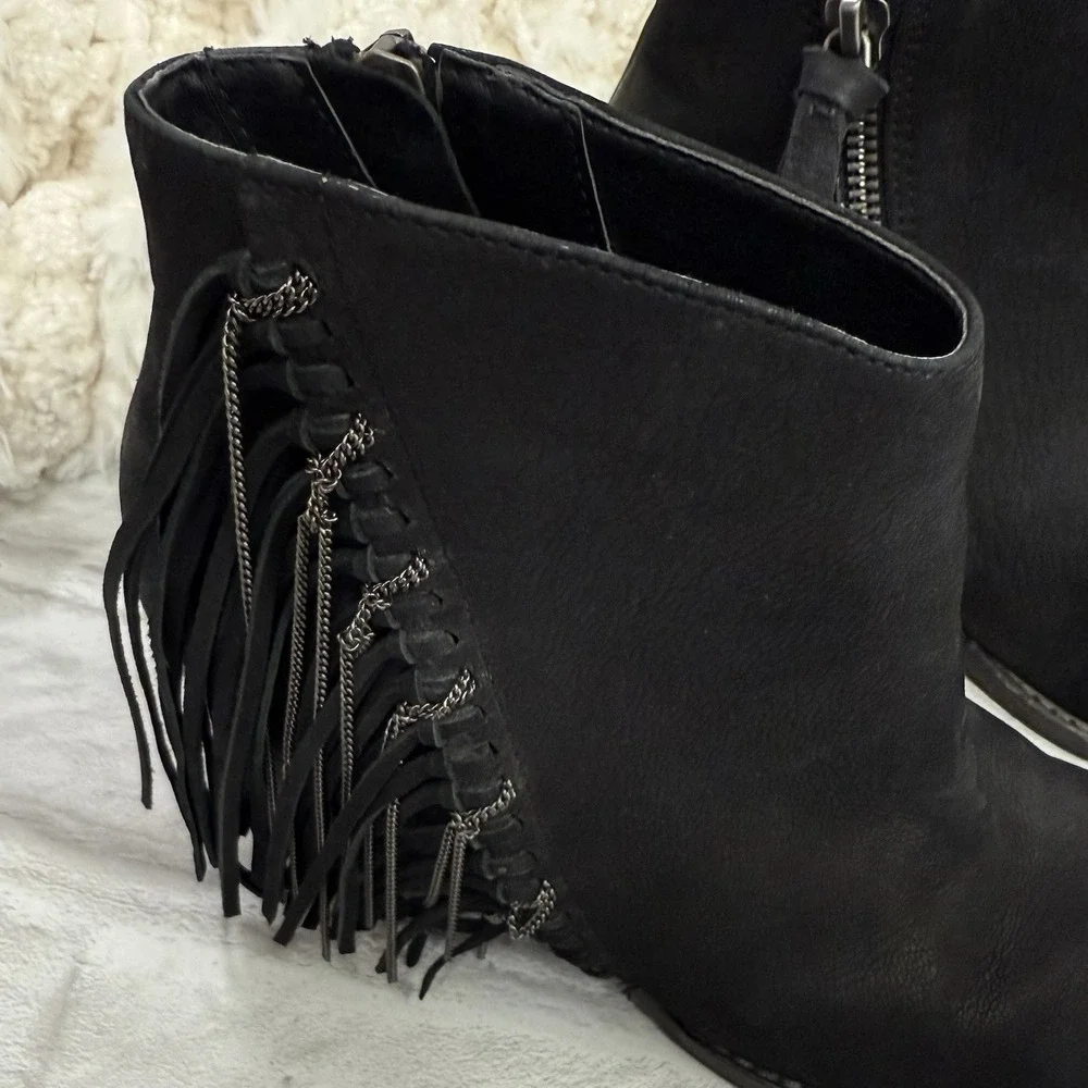 Dolce‎ Vita Ankle Bootie Black Leather Fringe Western Mini Boots Woman's Size 6